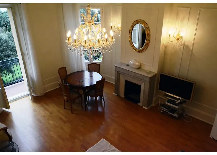 Claire Deluxe Lejlighed