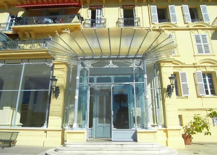 Claire Deluxe Cannes