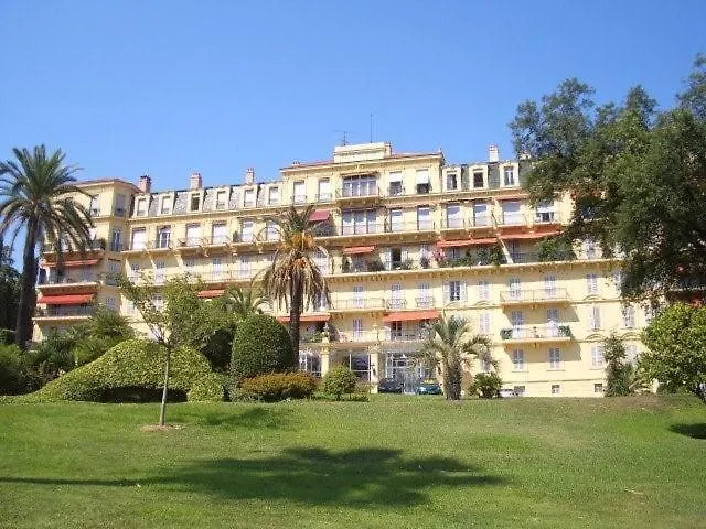 Claire Deluxe Lejlighed *